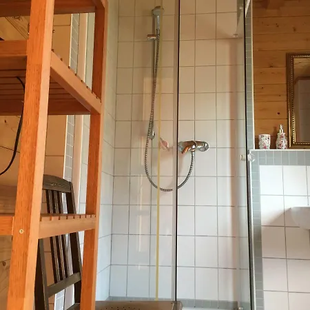 Ruhiges Sommerhaus Mit Garten Ferienhaus *